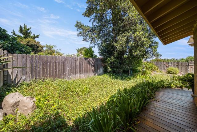 905 Discovery Street, San Marcos CA: https://media.crmls.org/mediaz/81d17c28-3735-4b87-84c3-dc87d020d46b.jpg