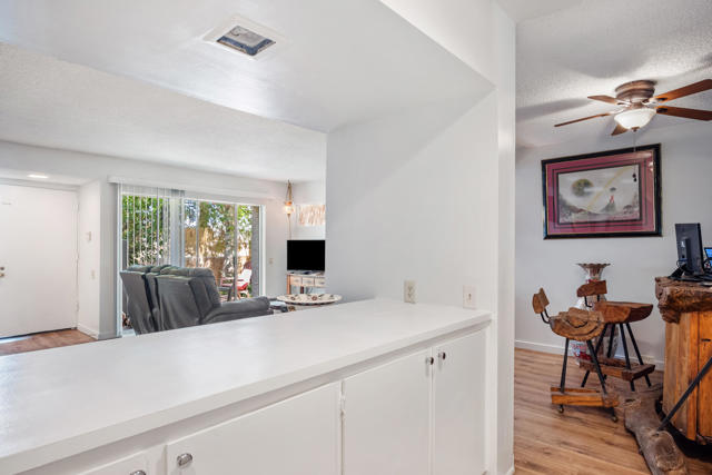 2504 N Whitewater Club Drive, Palm Springs CA: https://media.crmls.org/mediaz/81d17e90-d92e-4193-ad64-8e3b98125f21.jpg