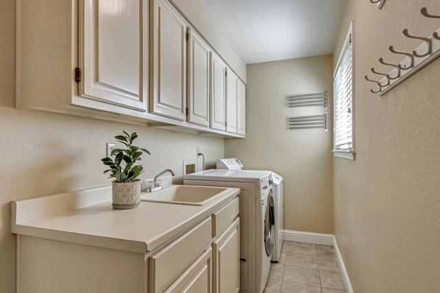 3187 High Meadow Lane, San Jose CA: https://media.crmls.org/mediaz/81d1c87c-e05d-4af0-8137-c486645b865a.jpg