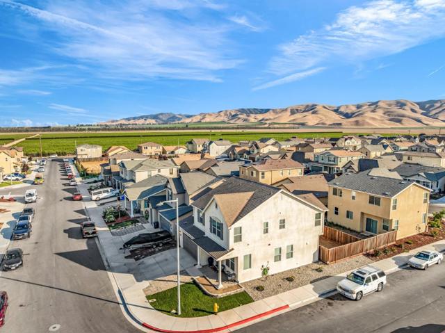 21 Sycamore Street, Greenfield CA: https://media.crmls.org/mediaz/81d29ab9-e736-41f8-a5a1-0bd7dfdc2d2d.jpg