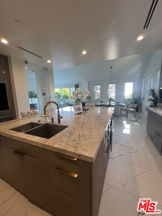 2205 Via La Brea, Palos Verdes Estates, California 90274, 4 Bedrooms Bedrooms, ,4 BathroomsBathrooms,Residential,For Sale,Via La Brea,25601627
