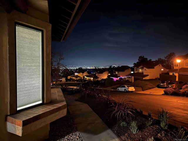 1412 Timber Gln, Escondido CA: https://media.crmls.org/mediaz/81d38141-97fb-4b07-a6f1-e8b9a4cf75d6.jpg