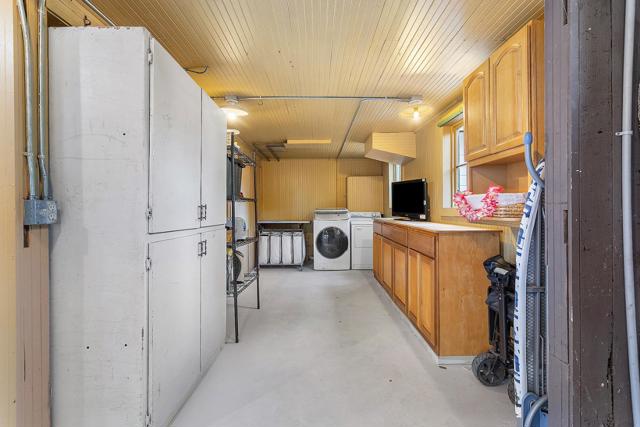 14275 Saratoga Avenue, Saratoga CA: https://media.crmls.org/mediaz/81d3a9e0-a1f5-4adc-bf39-48d336b1b85f.jpg