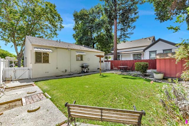 1010 Monterey Street, Hollister CA: https://media.crmls.org/mediaz/81d4fa91-f2e7-453b-8530-fd879091888a.jpg