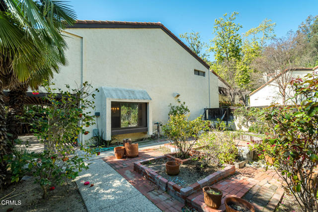 Detail Gallery Image 37 of 46 For 5 Faircliff Ct, Glendale,  CA 91206 - 2 Beds | 2/1 Baths