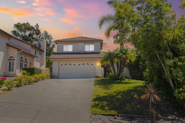 15865 Lofty Trail Dr, San Diego CA: https://media.crmls.org/mediaz/81d55f9e-648f-46c4-9678-0f5ba82fef67.jpg