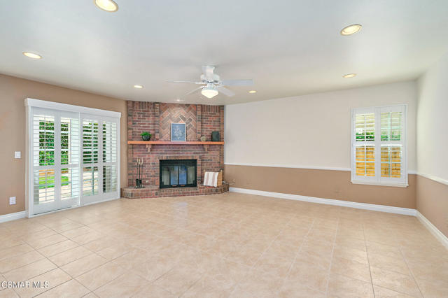 5506 Evita Court, Agoura Hills CA: https://media.crmls.org/mediaz/81d63f49-1854-46f7-b81b-226469806825.jpg