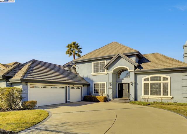 5771 Gateway Ct, Discovery Bay CA: https://media.crmls.org/mediaz/81d690b5-127c-4f23-8c12-8c4cdde5839b.jpg