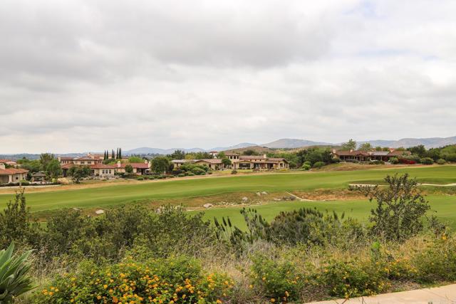 Image 4 of 35 For 8134 Santaluz Village Green N.
