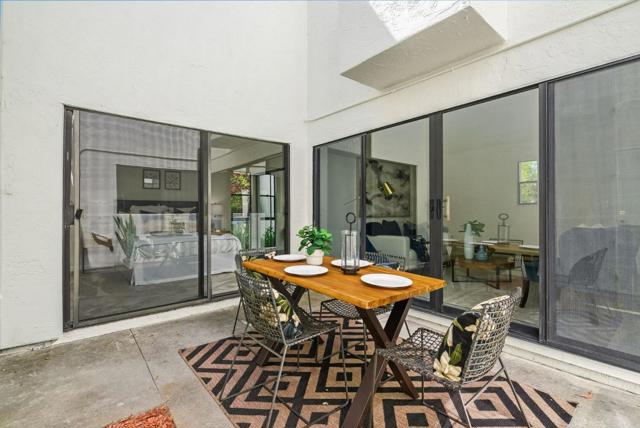 1919 Alameda De Las Pulgas, San Mateo CA: https://media.crmls.org/mediaz/81d86fa5-32e7-4963-817a-115ebec7ec6b.jpg