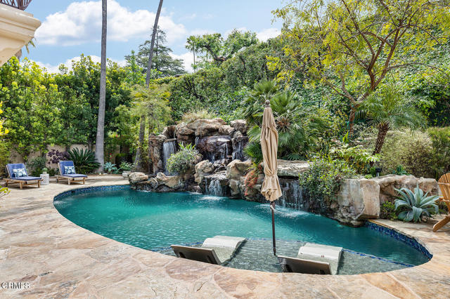 Detail Gallery Image 37 of 46 For 15450 Briarwood Dr, Sherman Oaks,  CA 91403 - 4 Beds | 4/1 Baths