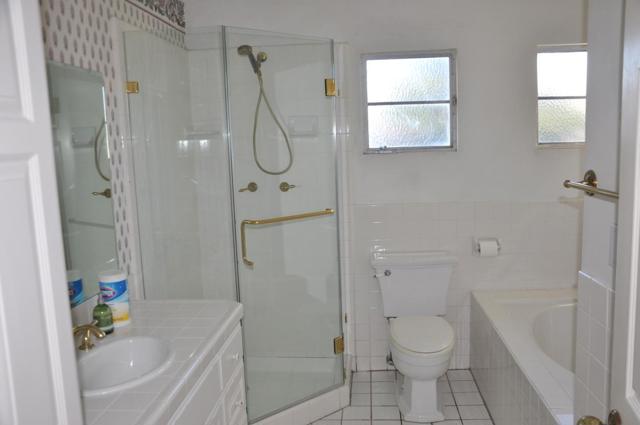 15104 Bel Escou Drive, San Jose CA: https://media.crmls.org/mediaz/81d94856-a3cc-4db7-9e38-785d459493ed.jpg