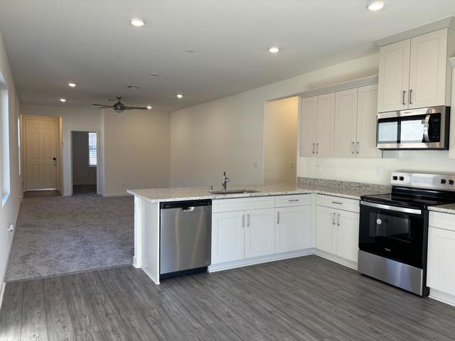 Image 12 of 38 For 42425 Palisades Drive