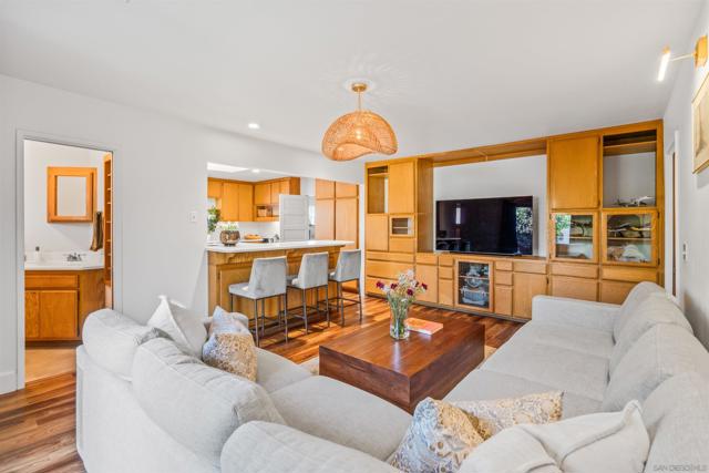 4567 New Hampshire Street, San Diego CA: https://media.crmls.org/mediaz/81dc0297-9620-4a92-8fff-46fec68f80cc.jpg