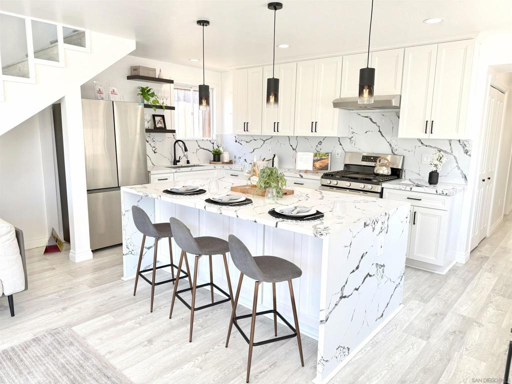 MLS #250033080SD img 8