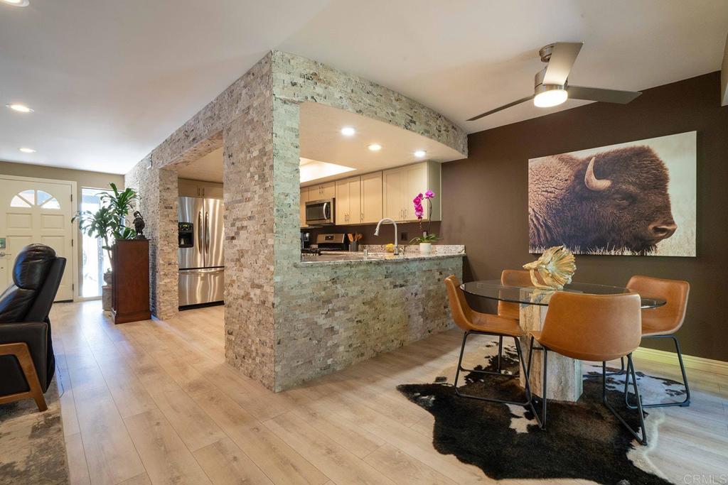 4016 Layang Layang Circle - photo 14