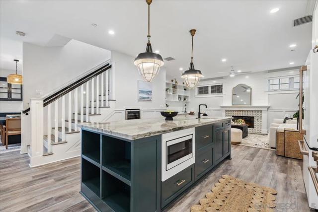 169 Donax Ave, Imperial Beach CA: https://media.crmls.org/mediaz/81de1826-cd2f-406b-be27-331753cbf596.jpg