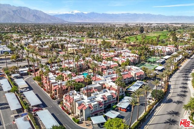 2700 Lawrence Crossley Road #83, Palm Springs, CA 92264