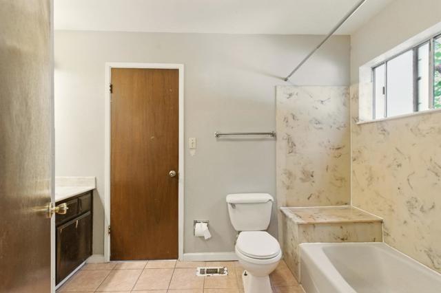 295 S 19th Street, San Jose CA: https://media.crmls.org/mediaz/81df1ed9-e3b7-4ee3-be35-a86fcace8397.jpg