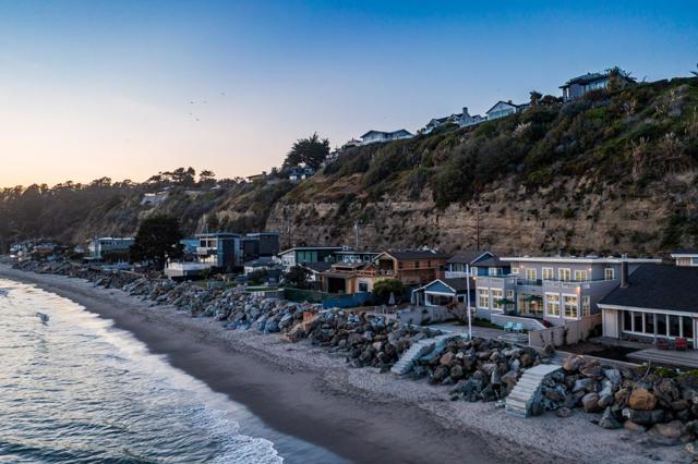 749 Las Olas Drive, Aptos CA: https://media.crmls.org/mediaz/81dfb5e1-6a72-4b21-b6e3-39bc1f6b18db.jpg