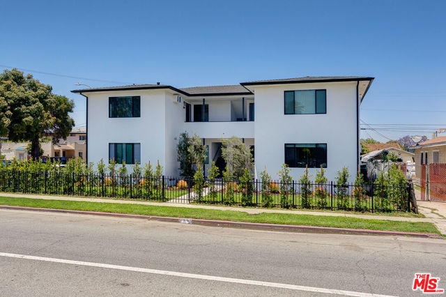 2845 S REDONDO, Los Angeles CA: https://media.crmls.org/mediaz/81dfe9ce-76db-4dc8-83ff-34acf78963f1.jpg