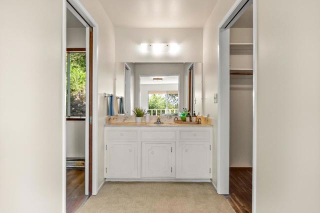 26025 Highland Way, Los Gatos CA: https://media.crmls.org/mediaz/81e0c83f-dbf0-4651-bee8-7465f55c4029.jpg