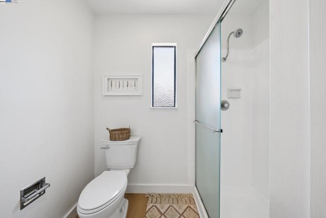 1230 Ballena Blvd, Alameda CA: https://media.crmls.org/mediaz/81e0d28c-5d76-4c64-a2a7-b907cbdac0bd.jpg