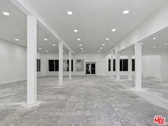  Commercial for Sale in Los Angeles, California