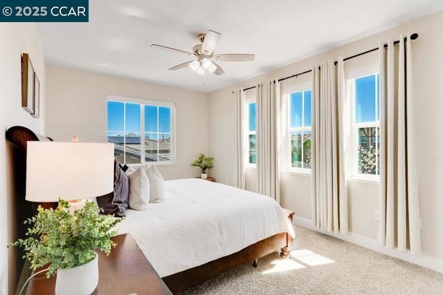 363 Fletcher Lane, Brentwood CA: https://media.crmls.org/mediaz/81e2b4b7-0244-458e-9e64-378090a9f14f.jpg