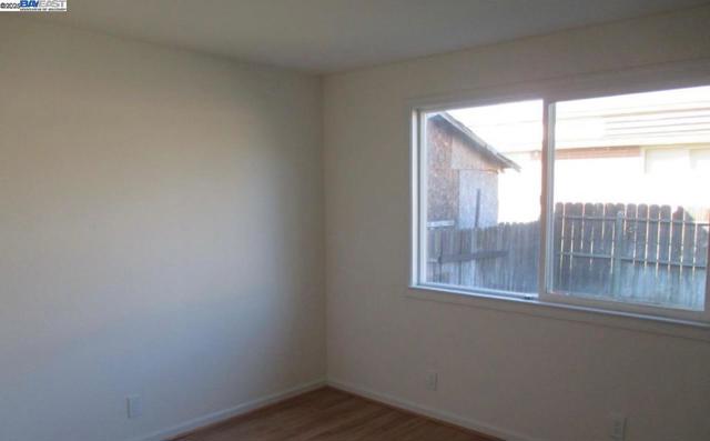 224 E Tennessee St, Fairfield CA: https://media.crmls.org/mediaz/81e2da27-30df-4c52-b608-de8324317b27.jpg