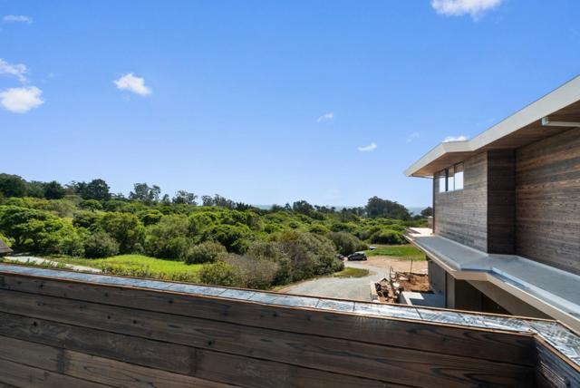 600 Sea View Terrace, La Selva Beach CA: https://media.crmls.org/mediaz/81e3666f-6328-4726-b350-4a654c5e7b7b.jpg