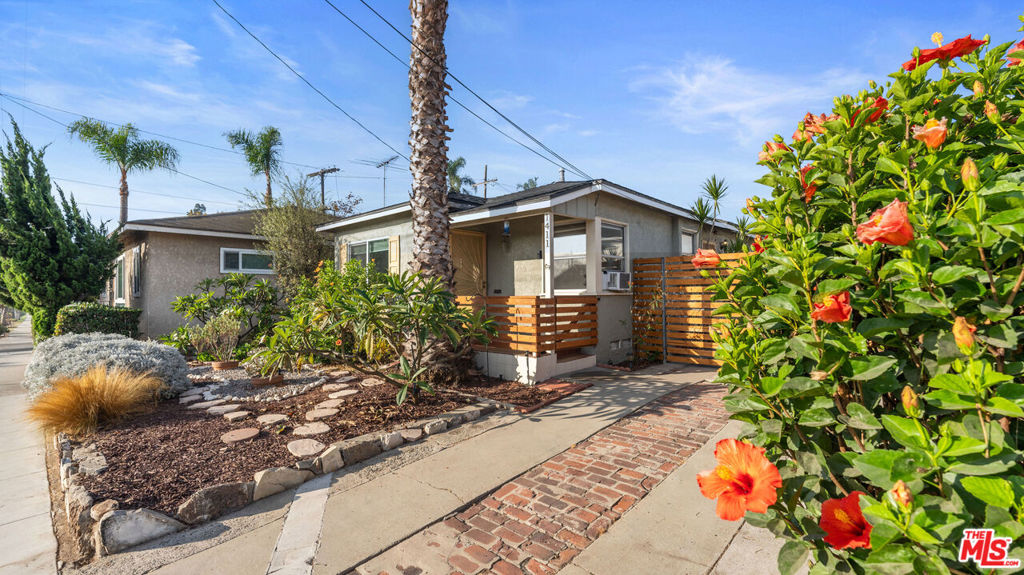 1411 Ximeno Avenue