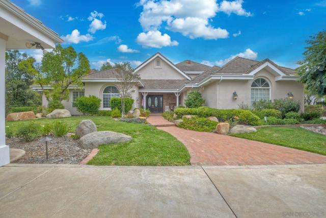 15621 Oakstand Rd, Poway CA: https://media.crmls.org/mediaz/81e429e3-af6f-42bf-9625-ac146b847a1d.jpg