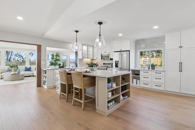 Detail Gallery Image 6 of 72 For 1358 Walnutview Dr, Encinitas,  CA 92024 - 4 Beds | 2 Baths