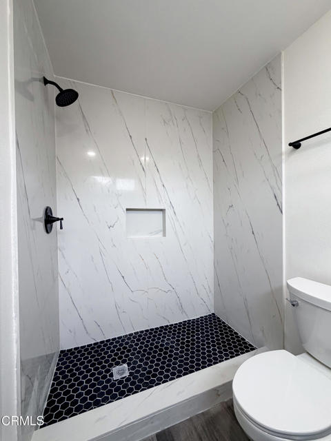 Detail Gallery Image 6 of 14 For 1430 Huntswood Way, Oxnard,  CA 93030 - 3 Beds | 2 Baths