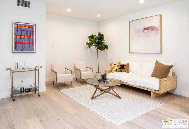 717 N ORLANDO Avenue, Los Angeles CA: https://media.crmls.org/mediaz/81e5d09a-24d3-4338-8a6e-f04b553d05fc.jpg