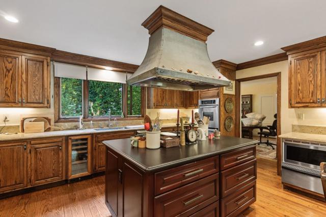 2155 Geri Lane, Hillsborough CA: https://media.crmls.org/mediaz/81e5eafe-4ba1-423d-8f04-455b5a8f4af3.jpg