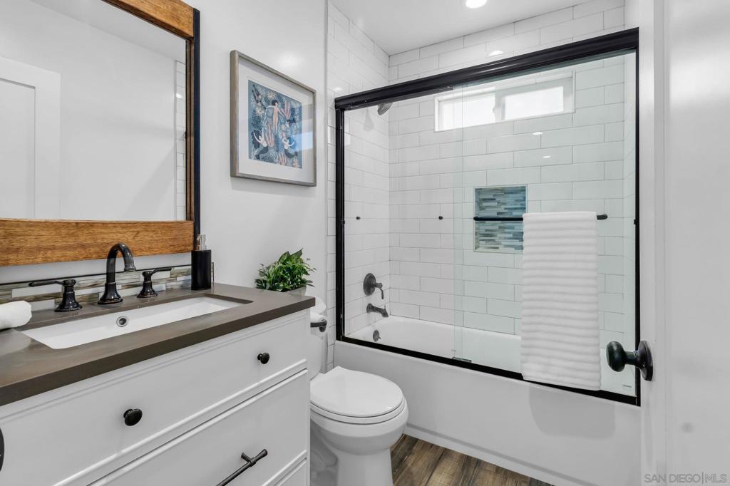 MLS #250034894SD img 23