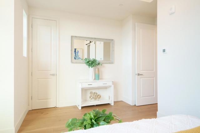 897 Fillmore Terrace, Sunnyvale CA: https://media.crmls.org/mediaz/81e72b56-ada4-43d6-aa4b-e42cdffd7c76.jpg