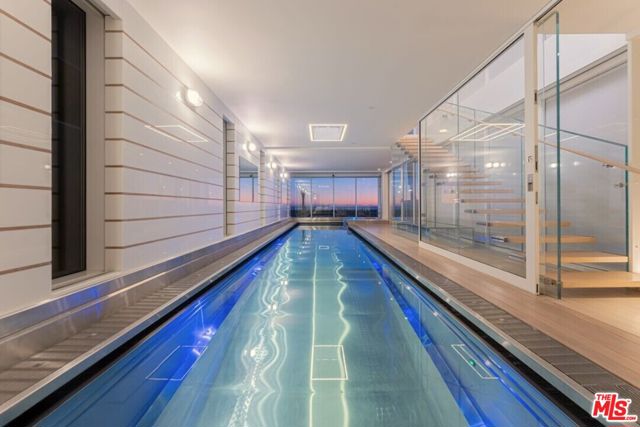 1267 Palisades Beach Road, Santa Monica CA: https://media.crmls.org/mediaz/81e876e3-fe13-4e50-b64f-2c3bac55dd07.jpg