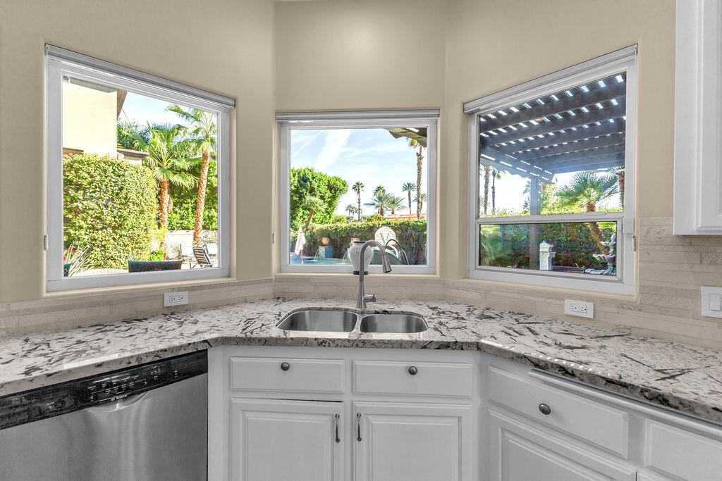 MLS #219138315DA image #18