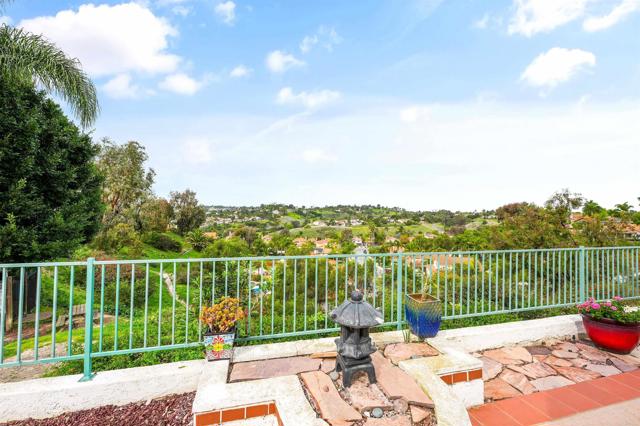 Detail Gallery Image 36 of 54 For 3315 Tripoli, Oceanside,  CA 92056 - 2 Beds | 2/1 Baths