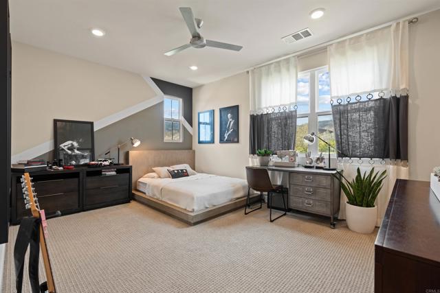 Detail Gallery Image 42 of 69 For 17028 Rendezvous Cir, San Diego,  CA 92127 - 5 Beds | 5/1 Baths