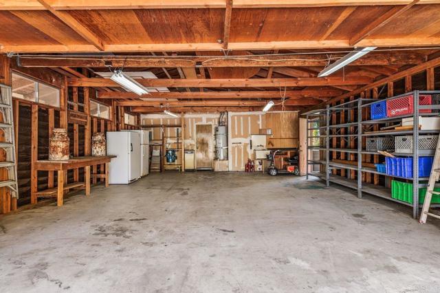 31600 Oak Glen Road, Valley Center CA: https://media.crmls.org/mediaz/81ea6c11-9cbf-4fb0-bc38-634d7d20a5ac.jpg