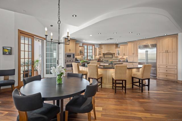 120 C Ave, Coronado CA: https://media.crmls.org/mediaz/81eb9657-ec53-4f0b-9e4e-cf08ce79f300.jpg