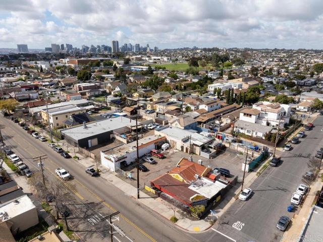 Image 22 of 34 For 3096 National Avenue