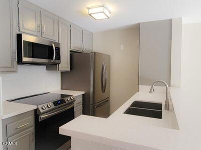 4041 Via Marisol, Los Angeles CA: https://media.crmls.org/mediaz/81ebedfb-b61b-4f6e-a9d5-1b86c9c04a56.jpg