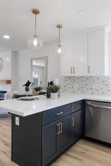 3004 Vistamont Drive, San Jose CA: https://media.crmls.org/mediaz/81ec2fda-327e-4d1f-bf7a-e3468fe2d90c.jpg