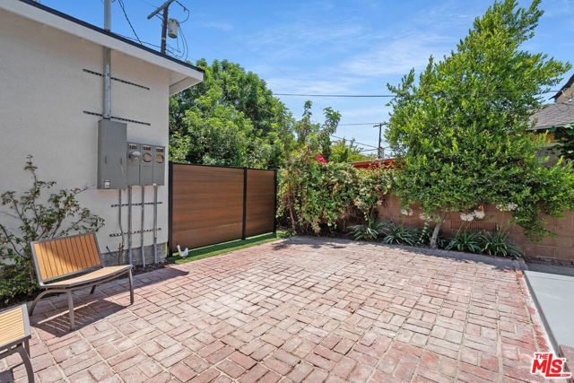 6916 Bellingham Avenue, North Hollywood CA: https://media.crmls.org/mediaz/81ecea3e-4746-4d12-a9d2-448066505934.jpg