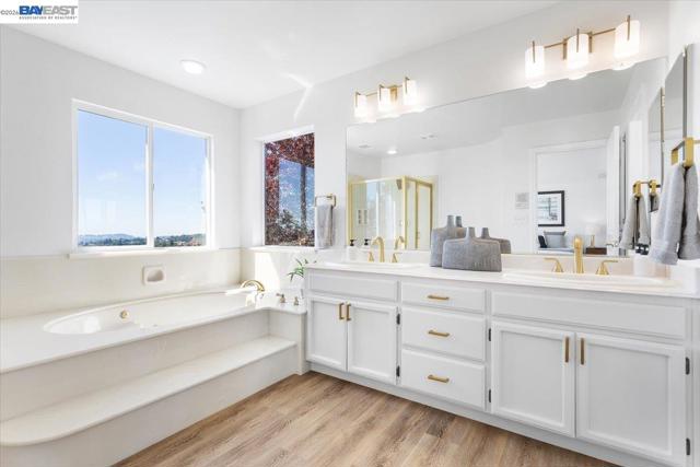 Image 46 of 60 For 7900 Pineville Cir